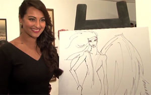 Sonakshi Sinha at Jehangir Art Gallery 