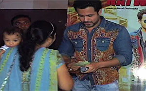 Emraan Sells 'Kick' Tickets