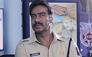 Ajay Devgn Promotes 'Singham Returns' on CID 