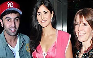 Katrina Kaif was currently in London shooting for Phantom and got a chance to catch up with her mother Suzanne. She has given approval to Katrina for marrying her Boyfriend Ranbir Kapoor...