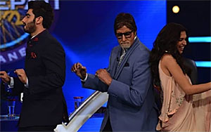 Big B Shakes ‘Booty’ with Deepika & Arjun