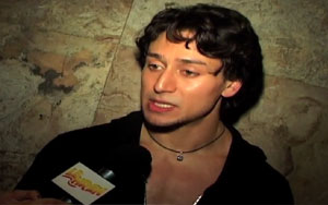 Tiger Shroff Gives Tribute to Michael Jackson