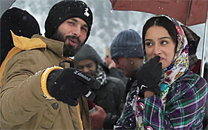 Shraddha and Shahid on the sets of `Haider'