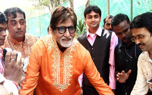 Amitabh Bachchan Celebrating His 72nd Birthday