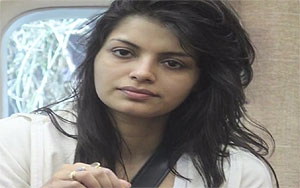 Bigg Boss 8: Sonali Raut Gets Injured