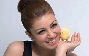 Ayesha Takia Poses with Chick for PETA