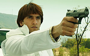 Surprise dialogue promo of `Kill Dil`<br>Director: Shaad Ali<br>Cast: Ranveer Singh, Ali Zafar, Parineeti Chopra & Govinda
