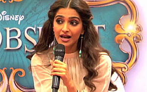 Sonam Kapoor Speaks On Delhi Rape Case