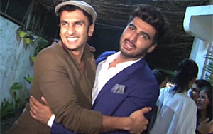 Ranveer Singh and Arjun Kapoor have taken their bromance to a new level. Want to know more??? Check out the video!
