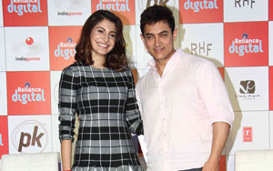 Aamir Khan Launches PK Game