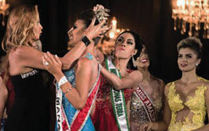 Beauty Pageant Loser Snatches Crown in Protest