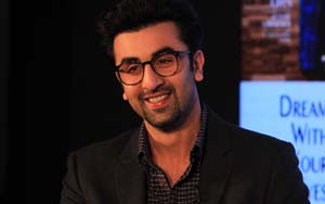 Ranbir CUNNINGLY Avoids Media Asked About Katrina