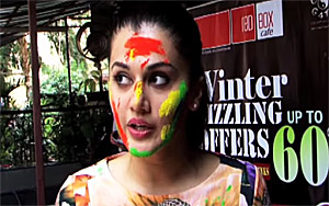 Bollywood Celebs` Special Holi