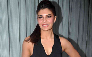 Jacqueline Fernandez Launches New Phone!