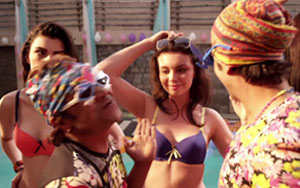 Bawri Pooch Pool Party Song - 'Thoda Lutf Thoda Ishq'