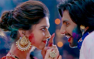 Deepika In FIGHT With Ranveer? 