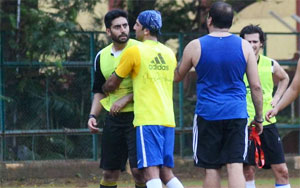 Ranbir Calmed ANGRY Abhishek Bachchan