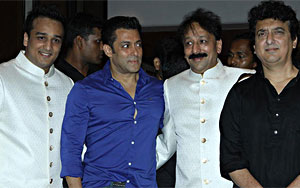 Salman Khan at Baba Siddiqui's Iftaar Party