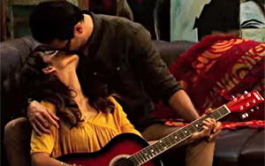 Kangana & Imran's HOT KISS In 'Katti Batti' 