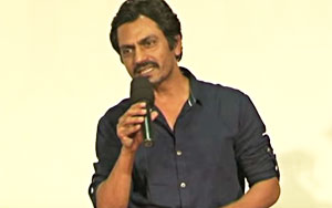 Nawazuddin's Funny Act Live