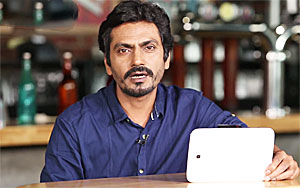 Manjhi - The Mountain Man star Nawazuddin Siddiqui takes on the nastiest, most insulting, meanest and most bizarre comments he`s read about himself on the web! From his fashion sense (or the lack of it!) to his unconventional looks, the actor has a witty comeback for it all. 
