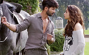 'Shaandaar' Trailer with Subtitles