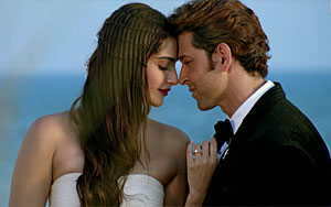 Dheere Dheere Song ft. Hrithik Roshan & Sonam Kapoor