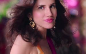 Dialogue promo of `Pyaar Ka Punchnama 2`<br>Director: Luv Ranjan<br>Cast: Kartik Aaryan, Nushrat Bharucha, Sunny Singh, Sonnalli Seygall, Omkar Kapoor and Ishita Sharma