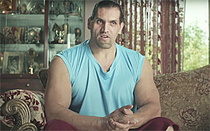 Hilarious Commercial featuring The Great Khali