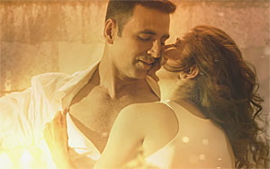 Soch Na Sake Song with Lyrics - 'Airlift'