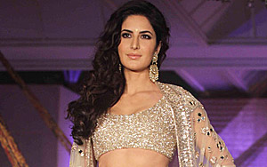 Katrina Kaif & Aditya Roy Kapur Walk The Ramp For Manish Malhotra