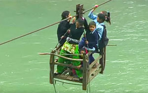 Nepalese Kids Have a Very Dangerous School Commute