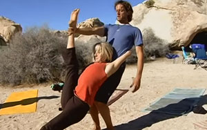 Yoga on a Slackline Is Pretty Impressive