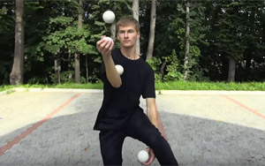 This Dude's Got Some Mesmerizing, Inventive Juggling Moves