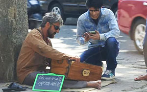 The Roadside Ustaad - Sonu Nigam Disguised Himself As a Beggar