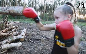 Amazing Boxing Skills - 8 Year Old Evnika Saadvakass