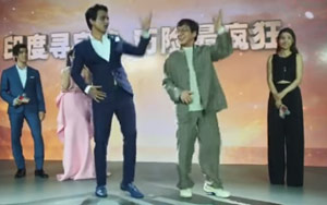 Jackie Chan Dances to Daler Mehndi's Tunak Tunak Tun