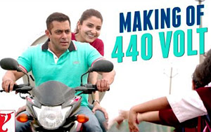 It took a colourful and quirky reality to make Sultan`s electrifying fantasy. Watch what went into the making of 440 Volt Song<br>Singer: Mika Singh<br>Music: Vishal & Shekhar<br>Lyrics: Irshad Kamil<br>Starring: Salman Khan and Anushka Sharma<br>Directed by Ali Abbas Zafar