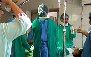 Doctors Fight During Emergency Surgery