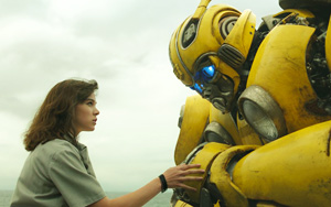 Hindi trailer of upcoming American science fiction film `Bumblebee`. It is the sixth installment of the live-action Transformers film series and a spin-off / prequel to 2007`s Transformers.<br>Director: Travis Knight<br> Cast: Hailee Steinfeld, Martin Short, Pamela Adlon, John Cena, Megyn Price, Marcella Bragio, Peter Cullen, Vanessa Ross, Kenneth Choi, John Ortiz, Jess Harnell, Glynn Turman,Gracie Dzienny, Teresa Navarro, Nina Cheek<br><br>