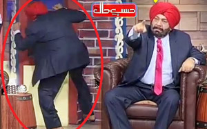 Azizi as Navjot Singh Sidhu on Pakistani TV Show Hasb-e-Haal