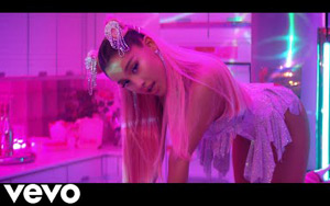 Ariana Grande - 7 Rings Official Video