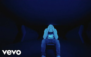 Music video by Eminem performing Darkness.<bR>
Album MUSIC TO BE MURDERED