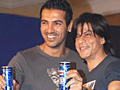 SRK, John in Pepsi Ad