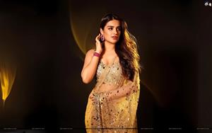 Nidhhi Agerwal