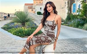 Sana Khan